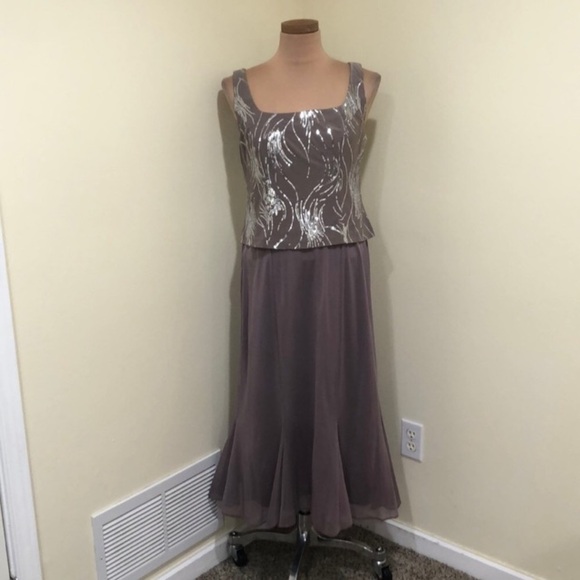 NWOT Alex Evenings Midi Tea Length Dress Size 14 Taupe Silver Sequin - Picture 3 of 9